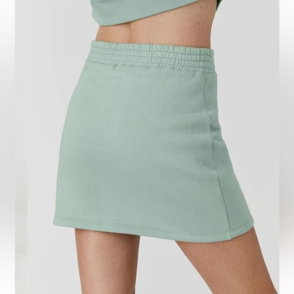 NEW Reformation Newport Sweat Skirt Celadon Size XS - Picture 2 of 7